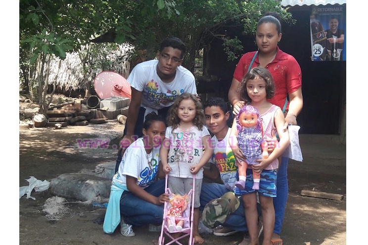 Gobierno entrega miles de juguetes a niñ@s de Puerto Morazán y ... - El 19 Digital