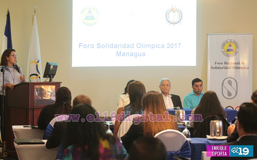 El presidente de Nicaragua recibe a los representantes del olimpismo latinoamericano