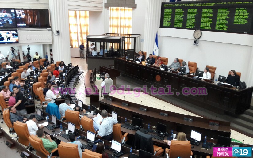 Aprueban reforma de ley que permitirá a usuarios generar energía en Nicaragua