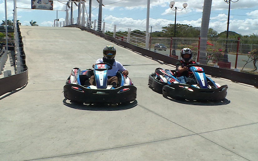 Pista go-kart: Torneo de parejas en el Puerto Salvador Allende Pista go-kart: Torneo de parejas en el Puerto Salvador Allende