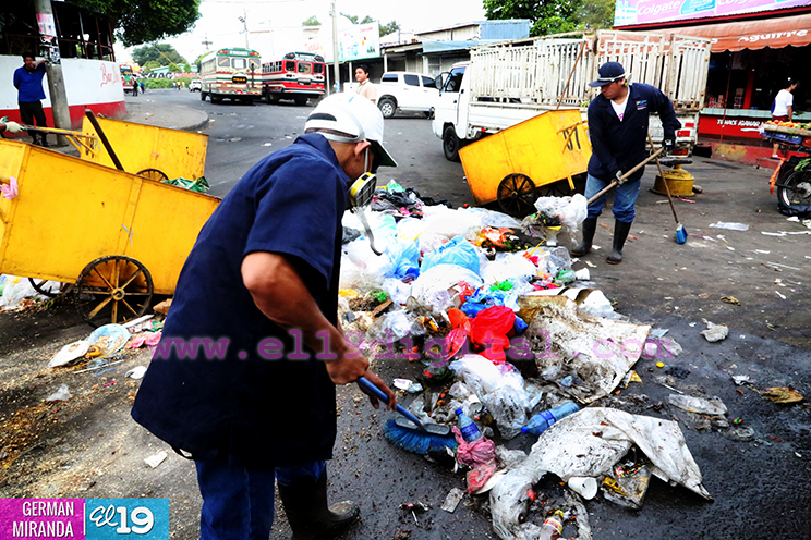 Comerciantes del Roberto Huembes comprometidos con manejo responsable de la basura