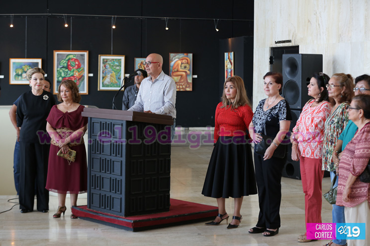 Inauguran exposición de artes plásticas en la capital 