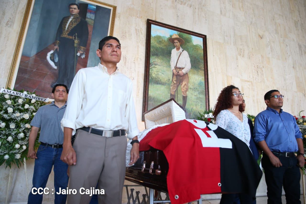 Rinden homenaje póstumo al periodista Abel Calero Reyes (q.e.p.d)
