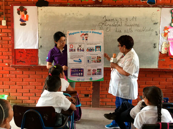  Voluntaria de Taiwán promueve la Salud Bucal a los estudiantes de Primaria de Masaya