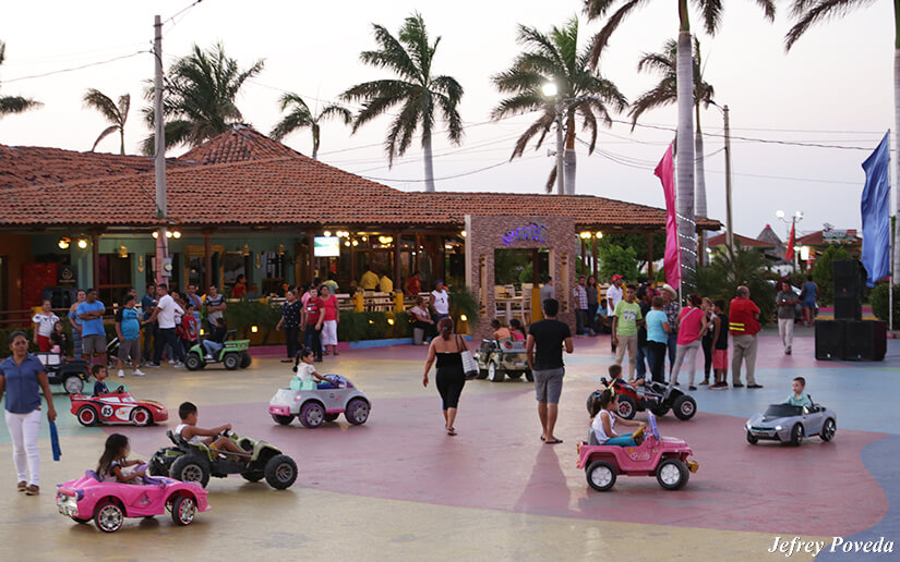 Familias se divirtieron en el puerto Salvador Allende y el parque Luis Alfonso Velásquez