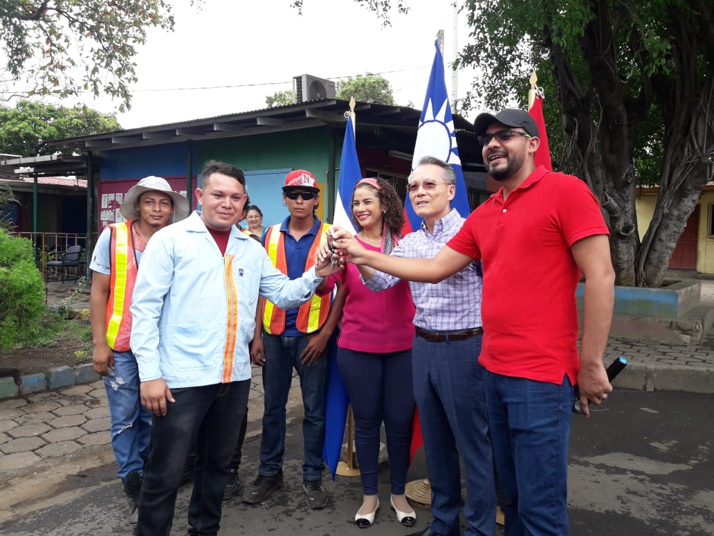 China (Taiwán) dona a la Alcaldía de Managua camión recolector de basura