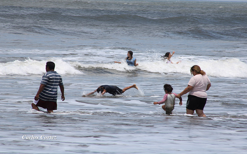 Pochomil, la playa del Pacífico de Nicaragua ideal para disfrutar un domingo de esparcimiento