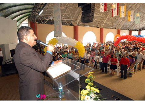 Iglesia Evangélica nicaragüense rinde homenaje al fallecido reverendo Yiye Ávila