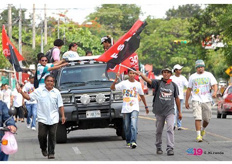 Combatientes históricos y juventud sandinista conmemoran repliegüito de Ducualí