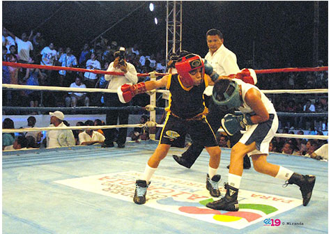 Adrenalina pura en velada en honor al “Flaco Explosivo”