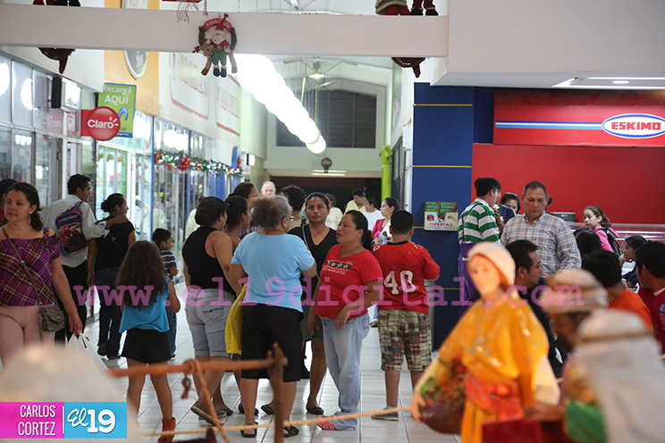 Centro Comercial Managua celebra noches de compras