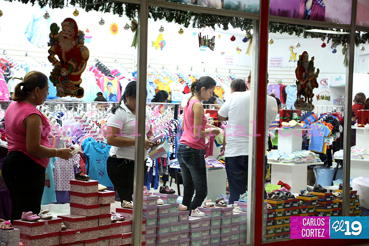 Centro Comercial Managua celebra noches de compras