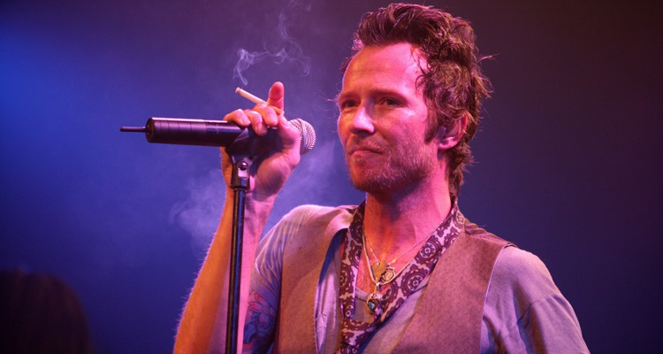 Murió Scott Weiland, ex líder de Stone Temple Pilots