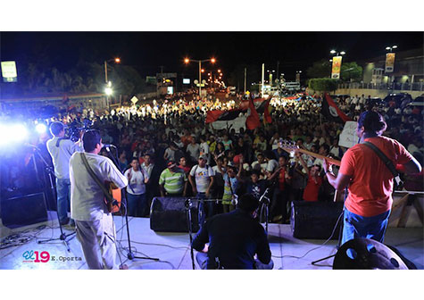 ¡NICARAGUA ESTÁ CON VOS, EVO!