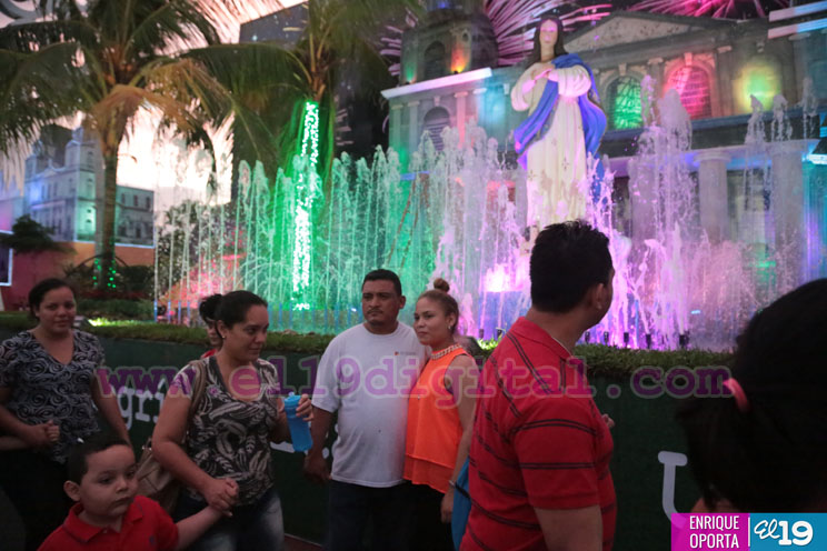 Avenida de Bolívar a Chávez se viste de gala en vísperas de la Purísima