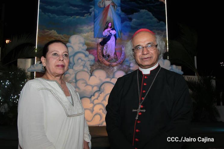 Cardenal Brenes inaugura la celebración de la Purísima con el grito de “¿Quién Causa Tanta Alegría?”