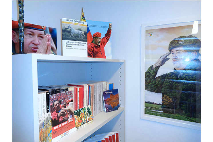Inauguran Biblioteca Comandante Hugo Chávez en Finlandia