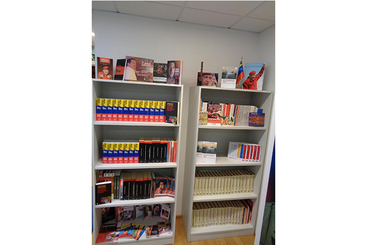 Inauguran Biblioteca Comandante Hugo Chávez en Finlandia