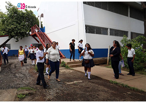 Embellecen ambiente escolar en Instituto Miguel de Cervantes
