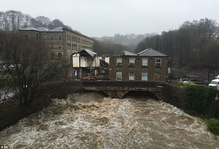 Alerta por graves inundaciones en Gran Bretaña
