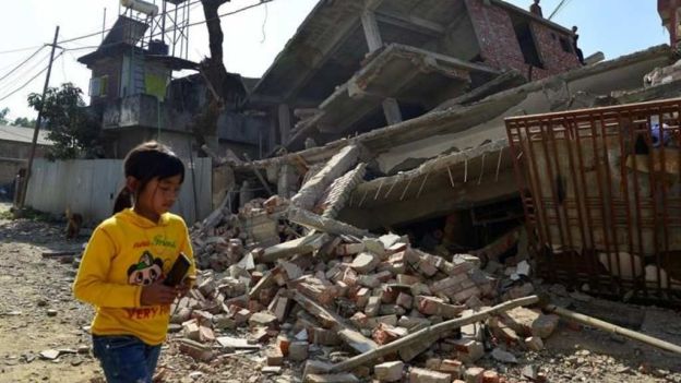 Se eleva a 10 número de muertos por terremoto en India