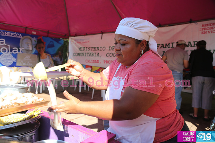 Pequeños artesanos y comerciantes invitan a familias capitalinas a visitar espacios de recreación familiar ubicados en Avenida de Bolívar a Chávez