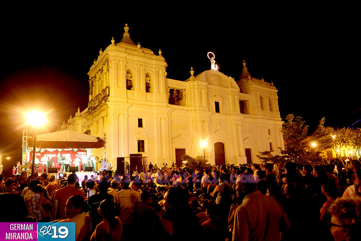 León inaugura XIV Simposio Internacional ‘Rubén Darío’ con noche de gala artística