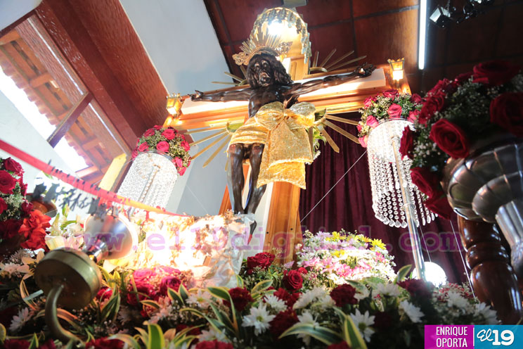 Cardenal Brenes confirma a 200 niños y jóvenes de Tipitapa