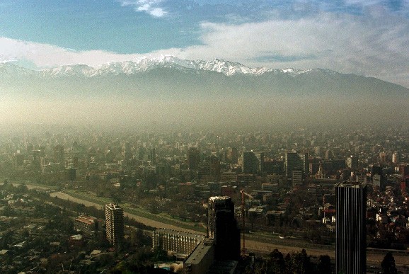Santiago de Chile sigue bajo sobredosis de contaminación