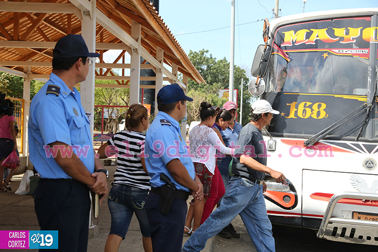 Seguridad garantizada en paradas de buses de la capital
