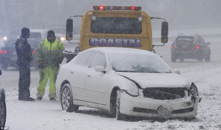 Diez muertos por mega tormenta invernal Jonas en EEUU