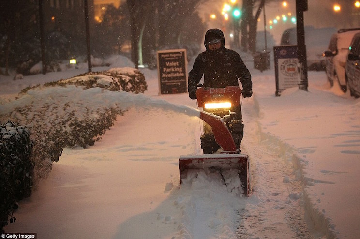 Diez muertos por mega tormenta invernal Jonas en EEUU