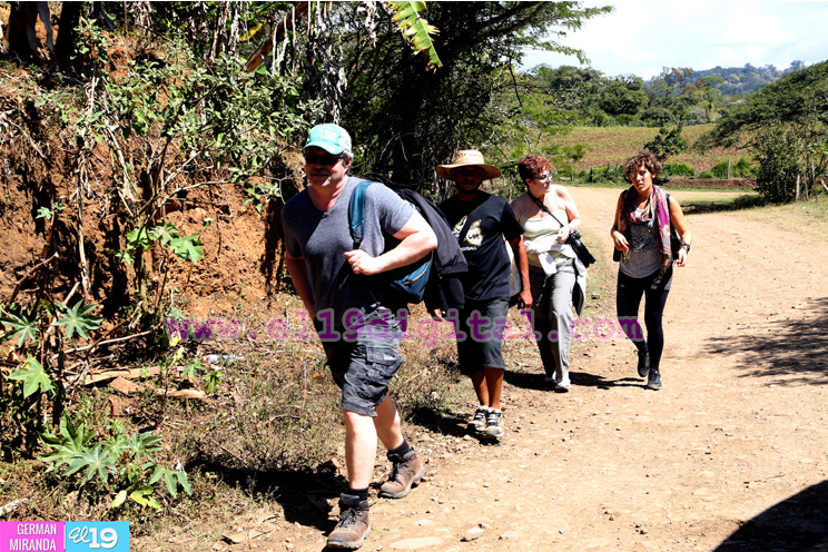 Emprendedores turísticos inauguran tiangue y mirador en la Reserva Miraflor de Estelí