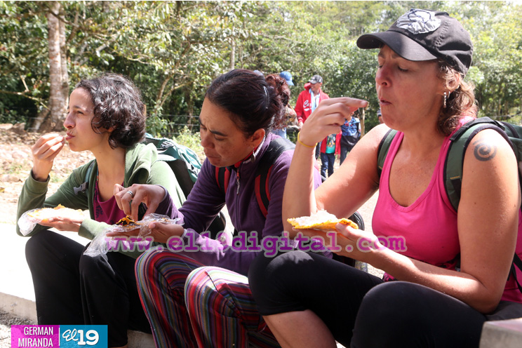 Emprendedores turísticos inauguran tiangue y mirador en la Reserva Miraflor de Estelí
