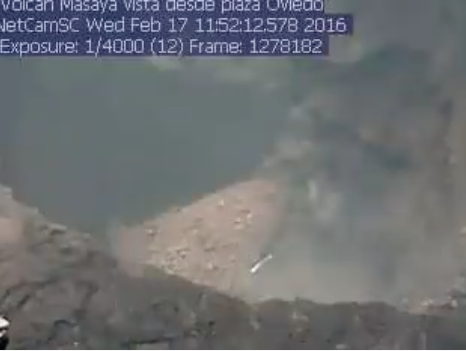 Leve explosión en el volcán Masaya