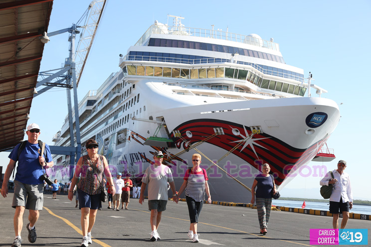 Arriba a Nicaragua el megacrucero 'Norwegian Jewel' con más de 3 mil turistas
