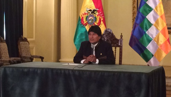 Evo Morales llama a esperar con serenidad resultados del referendo en Bolivia