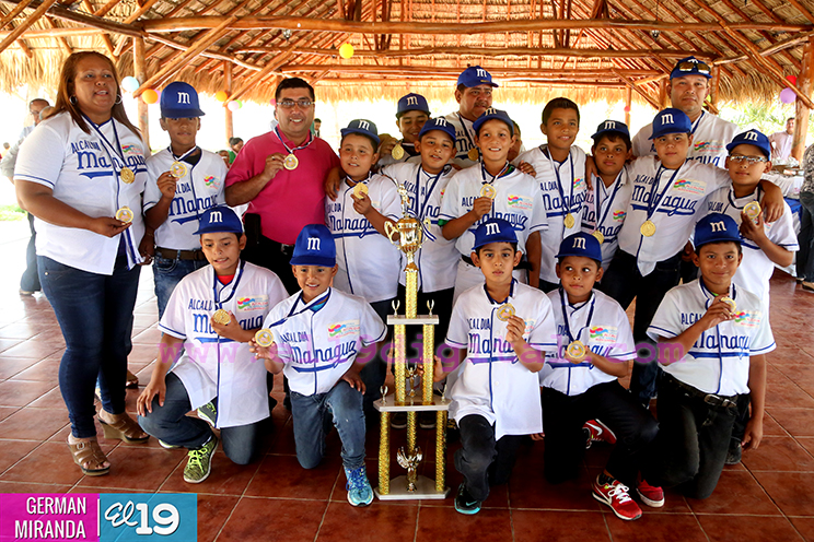 Alcaldía de Managua entrega medallas a campeones infantiles AA