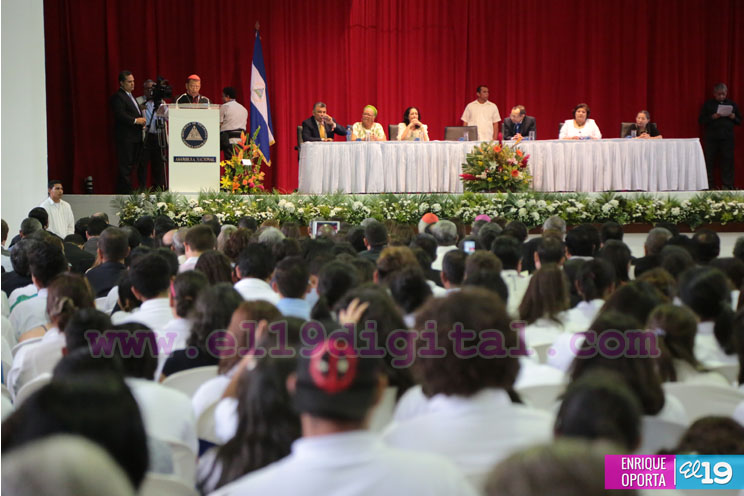 Asamblea Nacional entrega Ley que declara Prócer Nacional de la Paz y la Reconciliación al Cardenal Miguel Obando