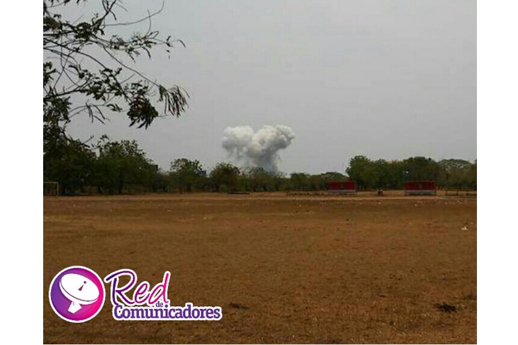 Fuerte explosión en fábricas de juegos pirotécnicos en León