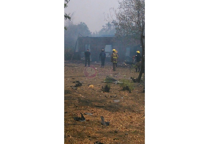 Fuerte explosión en fábricas de juegos pirotécnicos en León
