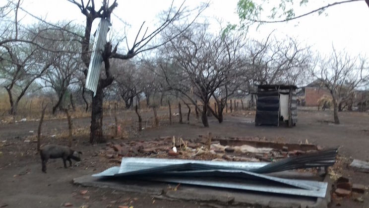 Gobierno atiende en Solidaridad a 35 familias afectadas por fuertes vientos en Malpaisillo