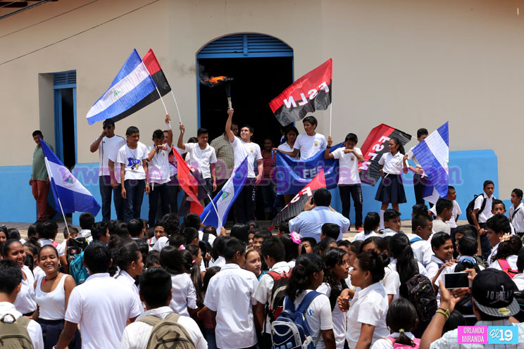 Estudiantes de Masaya se suman a celebración del  Día de la Dignidad Nacional