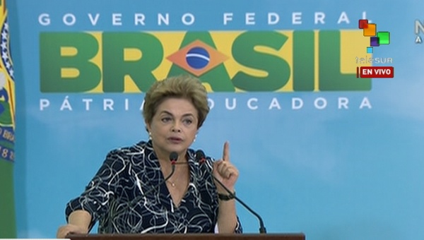 Rousseff señala que juicio político es un abuso de poder