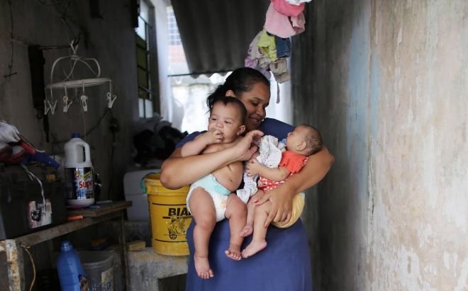Científicos buscan resolver misterio de mellizos en casos de Zika