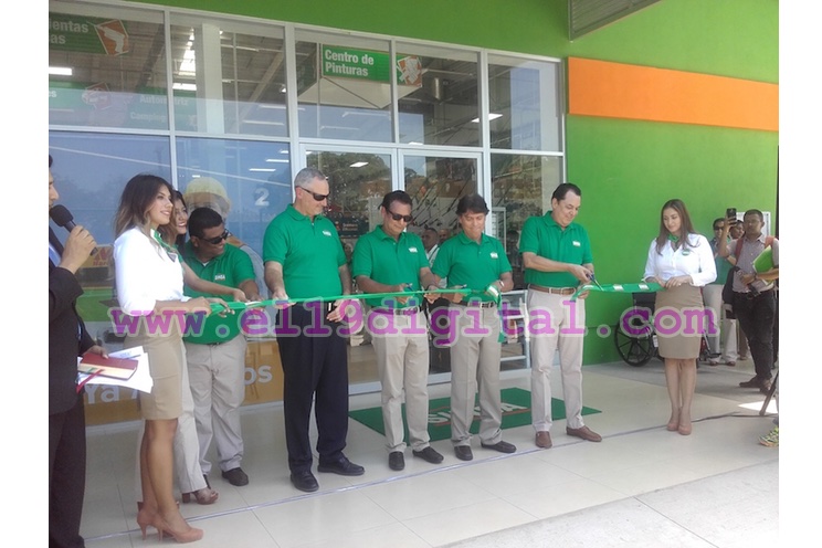 SINSA abre megatienda en Rivas