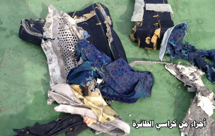 Búsqueda de restos de avión egipcio se apoyará con un submarino