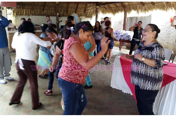 Celebran en protagonismo a las madres comerciantes