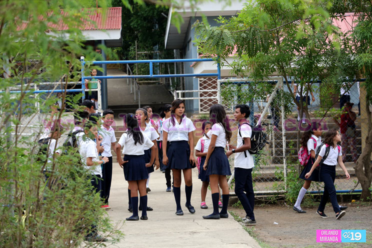 Estudiantes y trabajadores de la capital ponen en práctica lo ensayado en Ejercicios de Prevención
