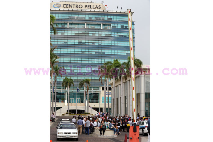 Estudiantes y trabajadores de la capital ponen en práctica lo ensayado en Ejercicios de Prevención